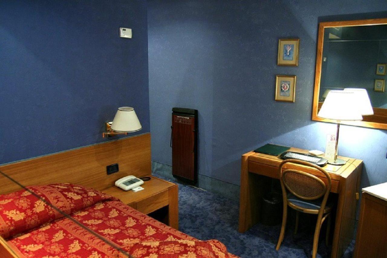 Single Room,1609311266:JPEG